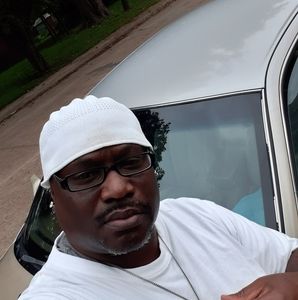 Meet your Posher, Ernest